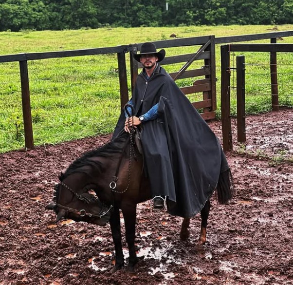 oao gabriel possando na fazenda